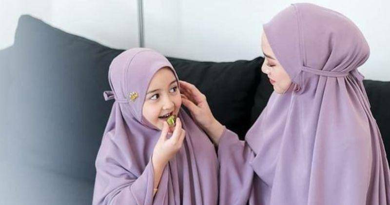 Cara Mengajarkan Anak Rajin Ibadah Tanpa Menakut-nakutinya